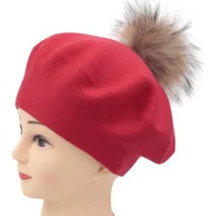 CZAPKA ZIMOWA DAMSKA CIEPŁA RED