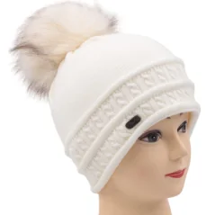 CZAPKA ZIMOWA DAMSKA CIEPŁA WHITE