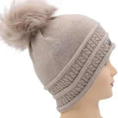 CZAPKA ZIMOWA DAMSKA CIEPŁA BEIGE